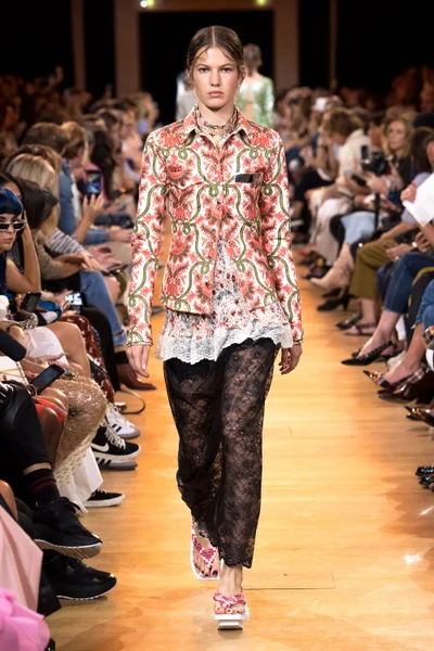 Look 21